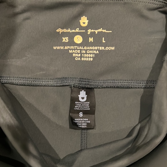 Spiritual Gangster Grey Essential Leggings Spell Out On Leg Size Small - Picture 4 of 7